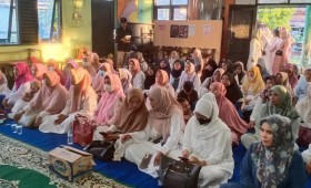 Minggu 24 Maret 2024, Lurah menghadiri kegiatan Buka puasa bersama yang diselenggarakan oleh Majelis Asyifa di Gedung LPM Karang Anyar pada jam 17.30 WITA.