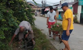 Minggu, 08 September 2024, Kasie Ekobang melakukan monitoring kegiatan kerja bakti di wilayah RT.013,014,015,027,028 Kelurahan Karang Anyar.