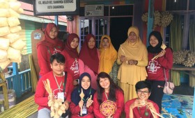 Kunjungan Mahasiswa KKN Reguler 45 Universitas Mulawarman Kelurahan Mesjid di Kampung Wisata Ketupat