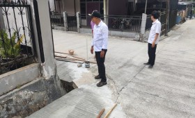 Giat, Rabu 18 September 2024 Peninjauan Lokasi pada kegiatan Probebaya Tahun Anggaran 2024 bidang Sapras Monitoring Semenisasi Blok. J dan Blok JB RT 01, Monitoring Penurapan Drainase parit sungai Jl. KH Wahid Hasyim RT 04, Monitoring Semenisasi parit drainase Jl. KH Wahid Hasyim Perum Pinang Mas RT 06, Monitoring Semenisasi Jl. KH Wahid Hasyim GG Kalem RT 07. & Monitoring Semenisasi di Perum Kayu Manis RT 08 dan RT 09. dihadiri Lurah beserta staf dan Ketua RT.