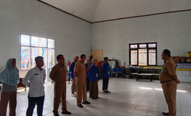 Rutinitas Apel pagi pegawai Kelurahan