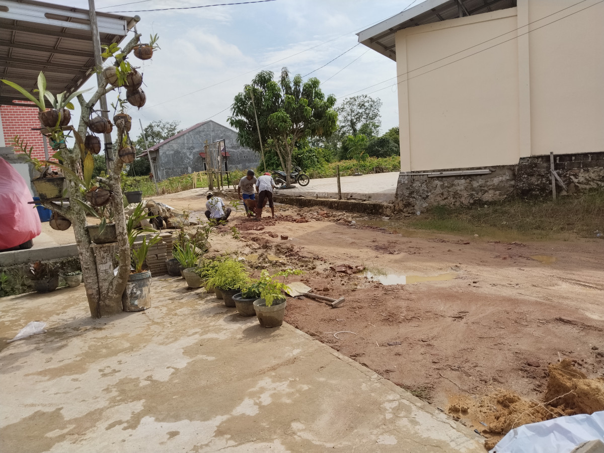Perbaikan jalan