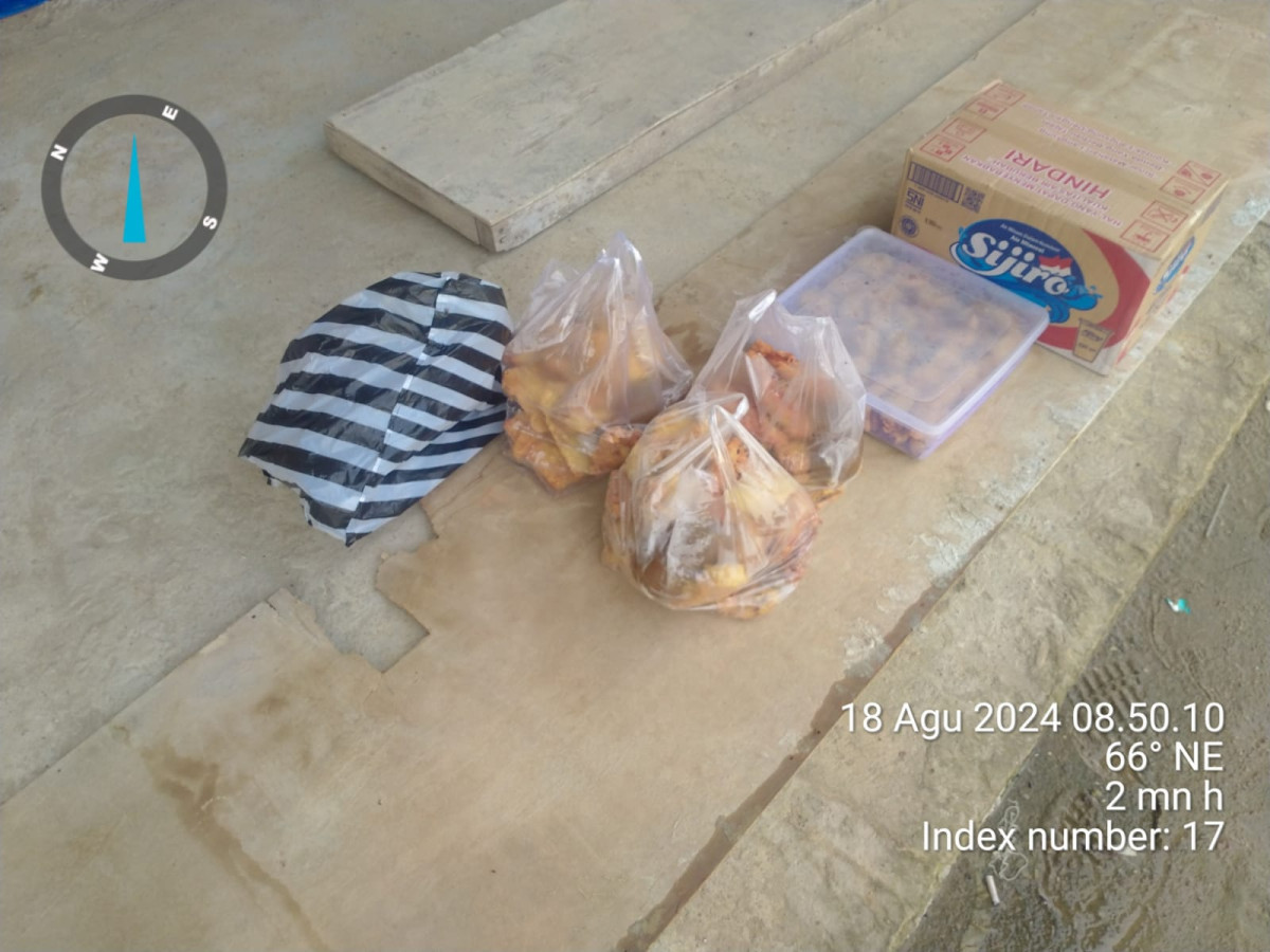 Kerja bakti di mesjid