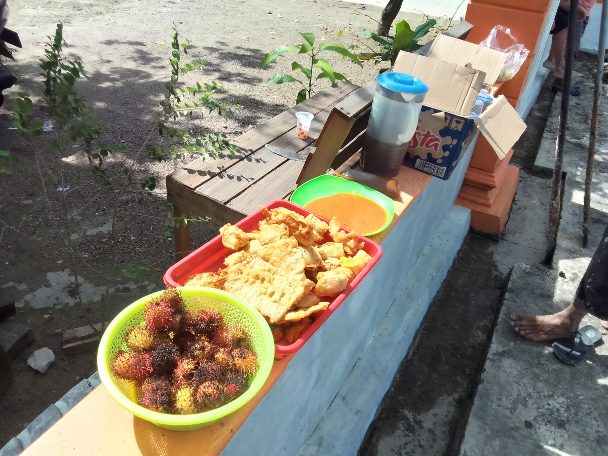Gotong royong di langgar Al Gufron