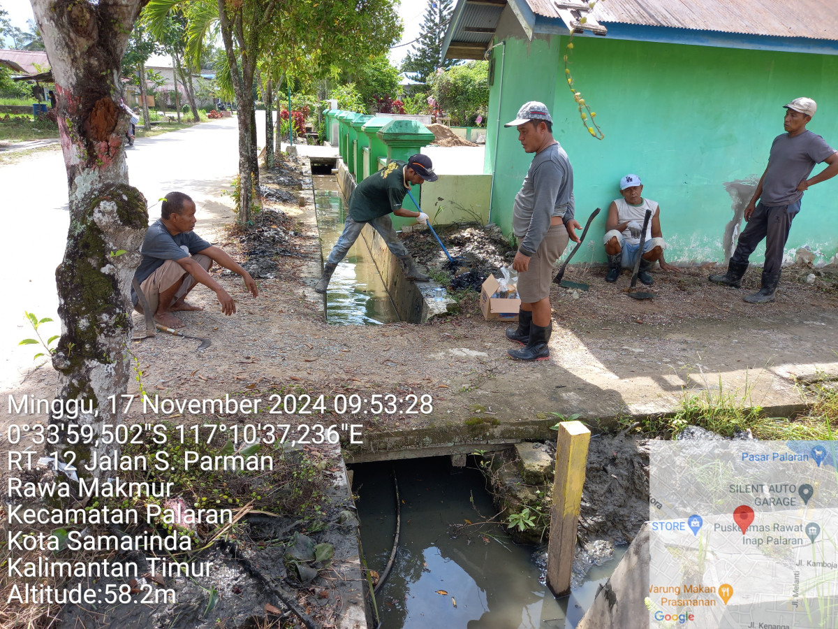 PEMBERSIHAN DRAINASE DAN LINGKUNGAN