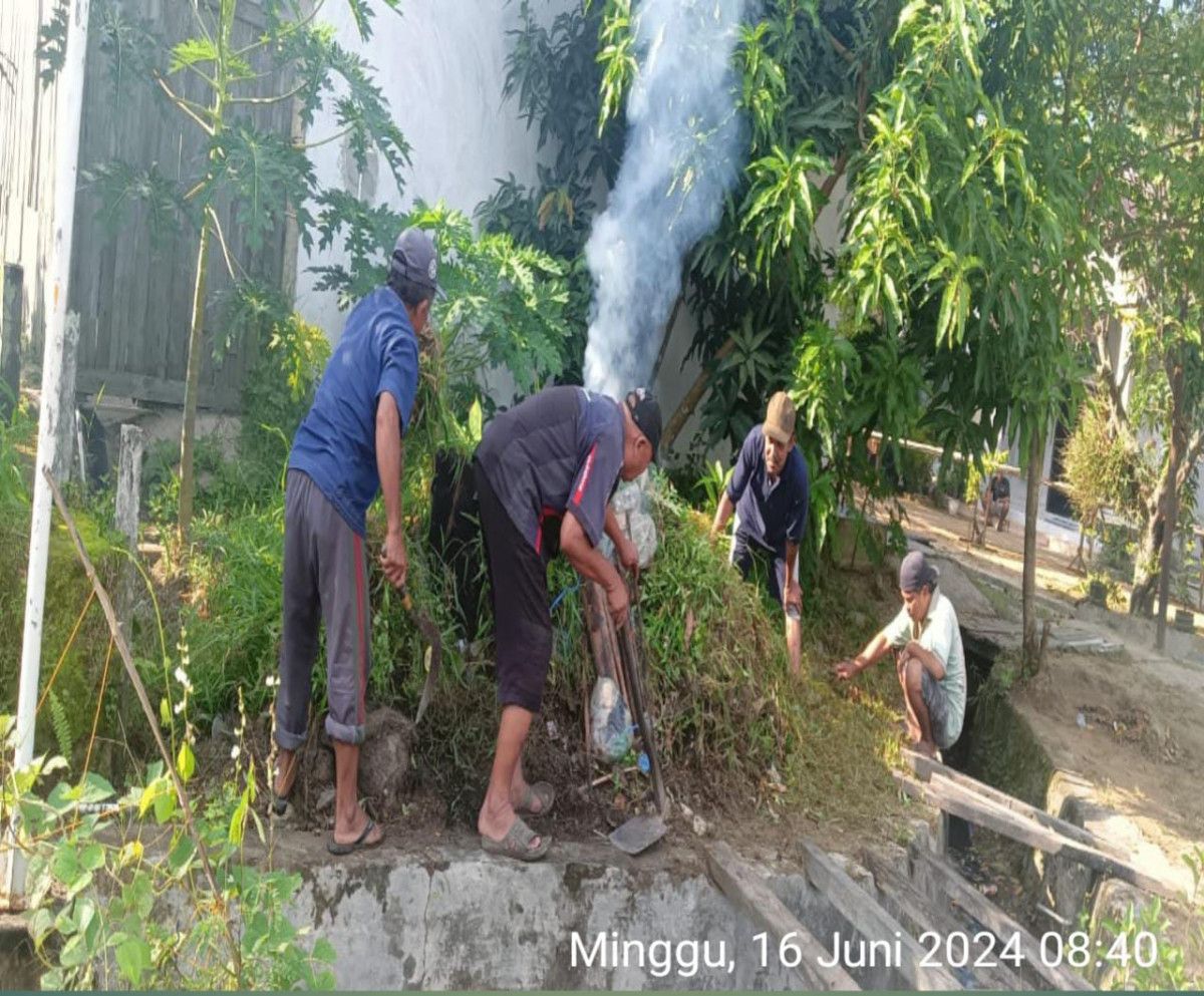 Normalisasi jln ampera gg muhajirin rt 16