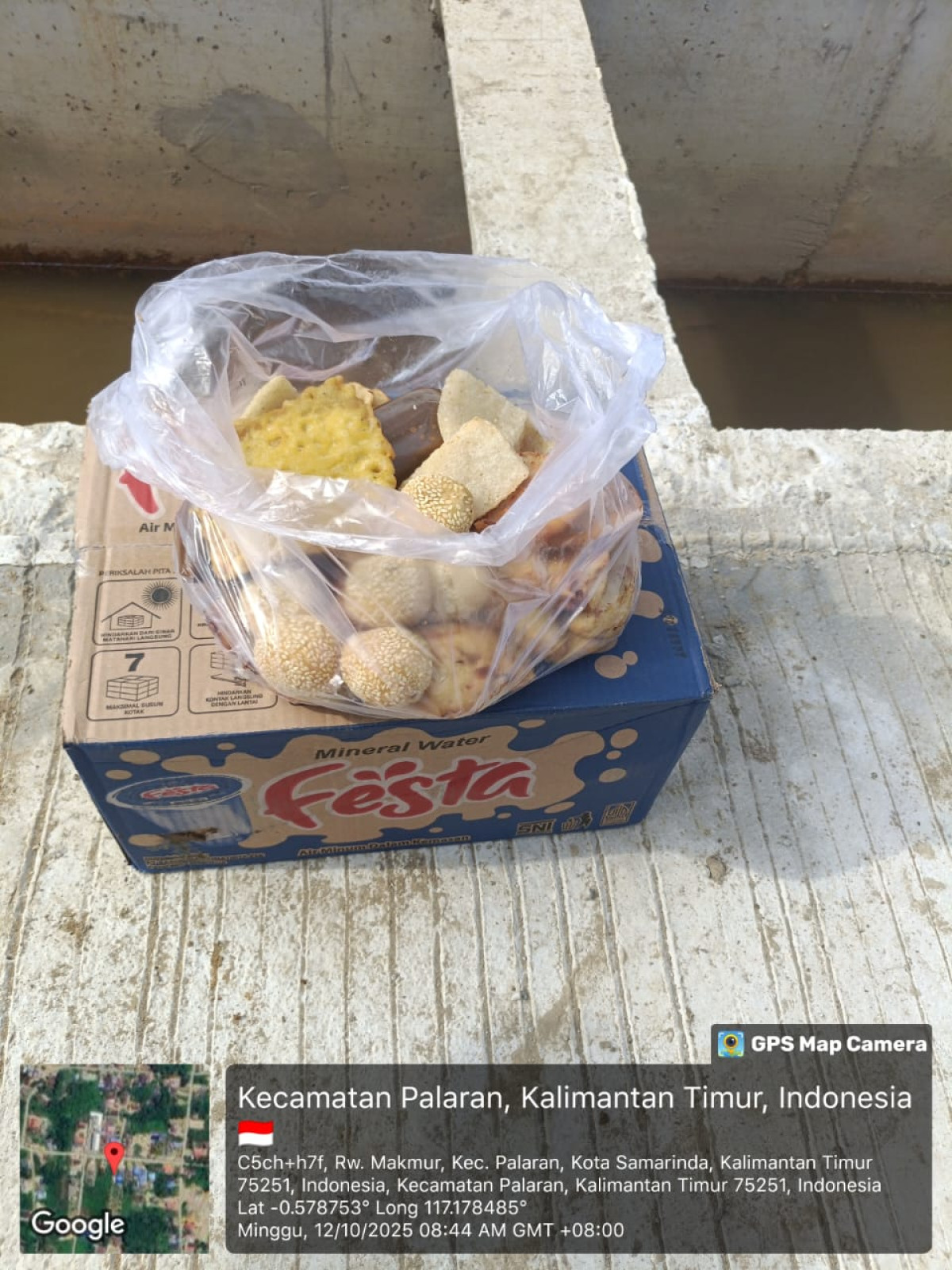 Kegiatan perbaikan jalan sekitar jalan wilis