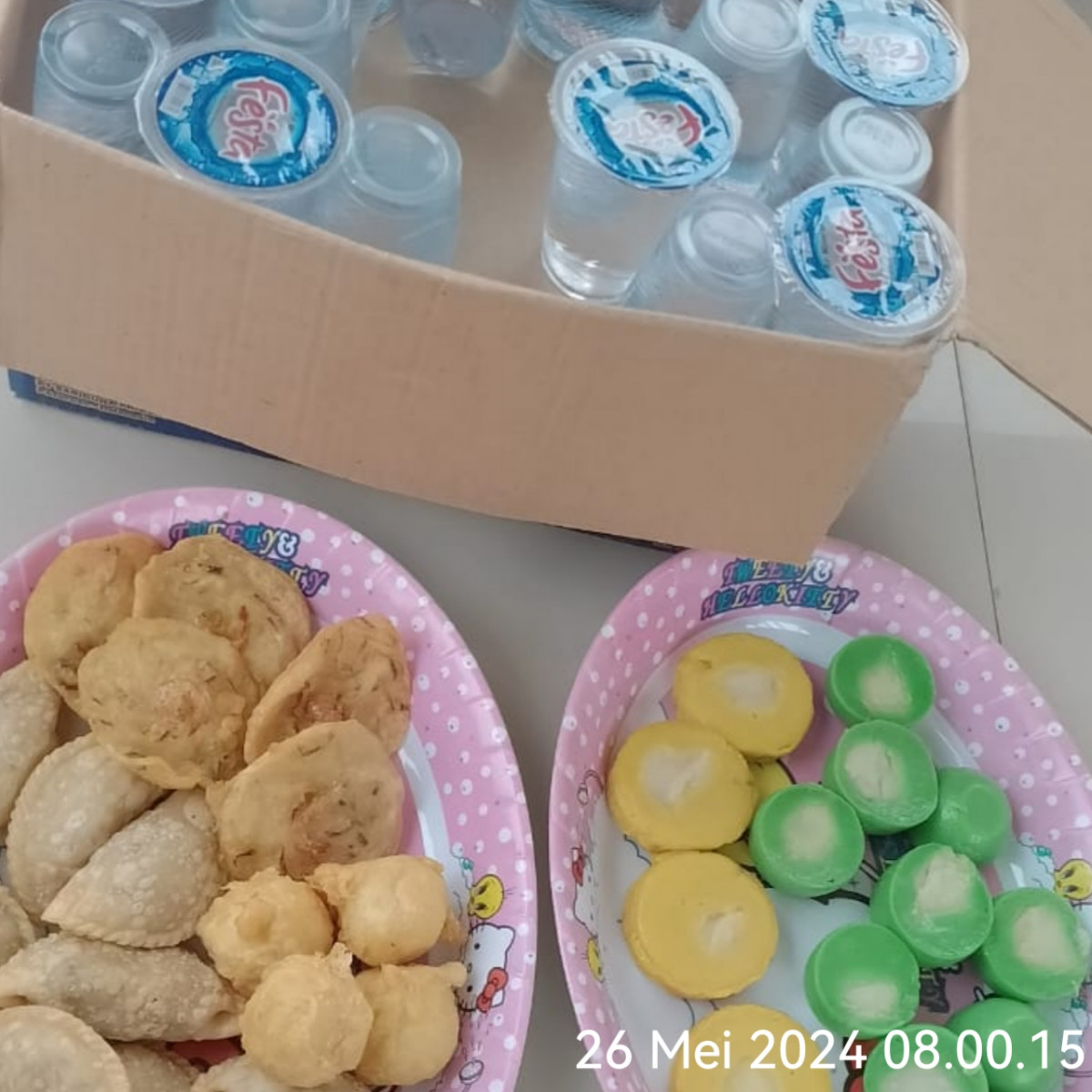 Gotong royong di Jl. Anjasmoro
