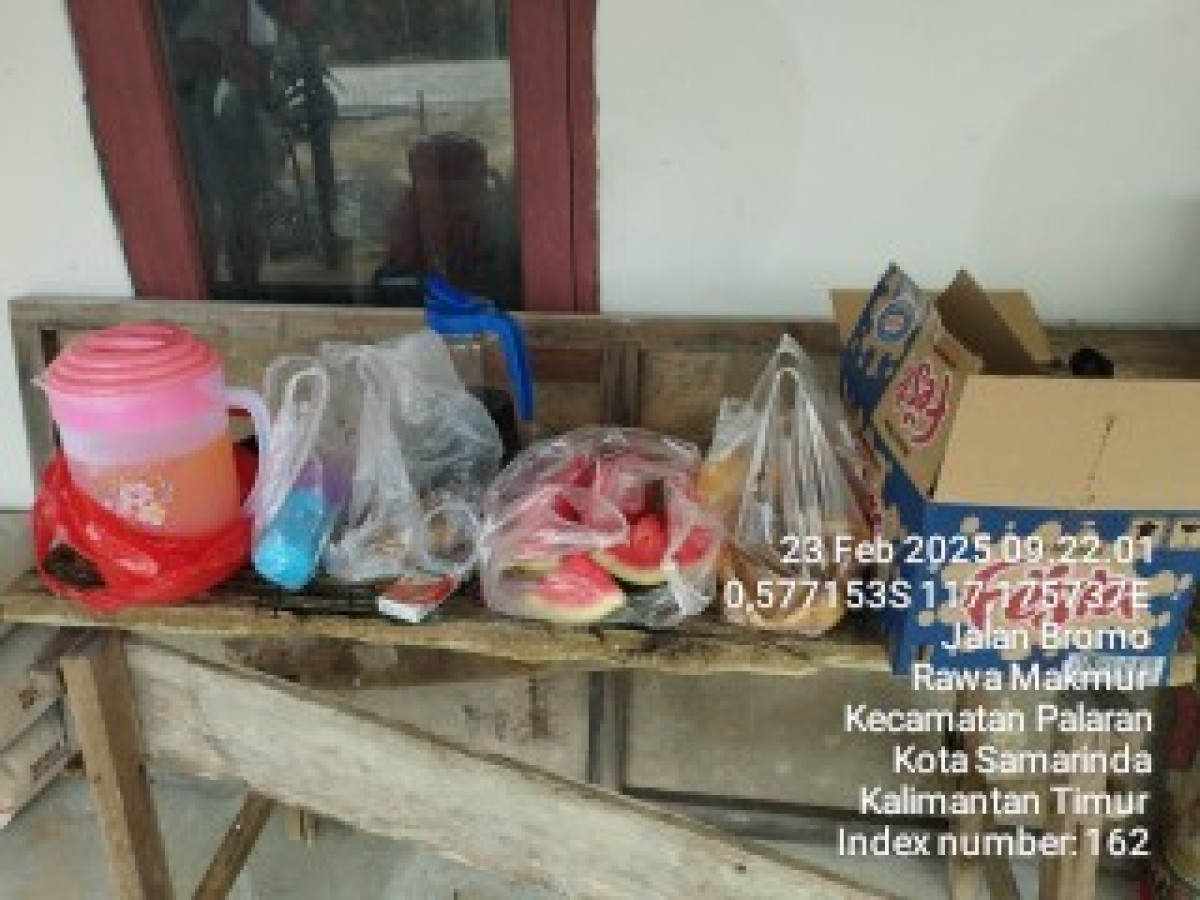 Perbaikan gudang Mushola