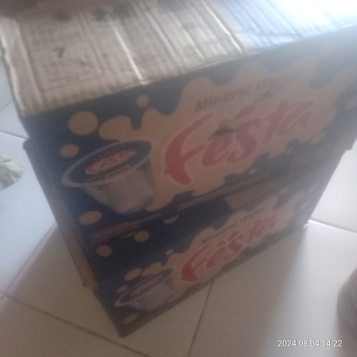 Nimbun jalan dan bersihkan rumput