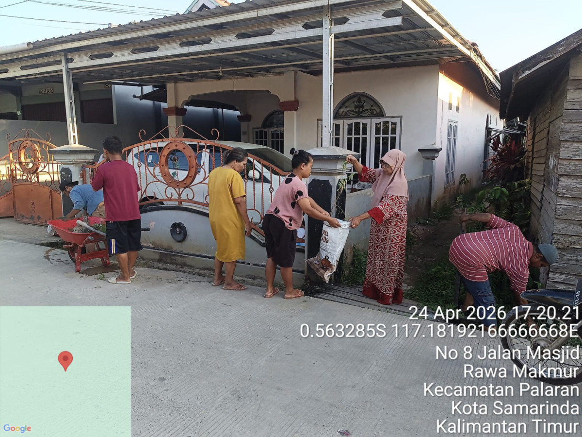 gotong royong lingkungan Jl. Masjid