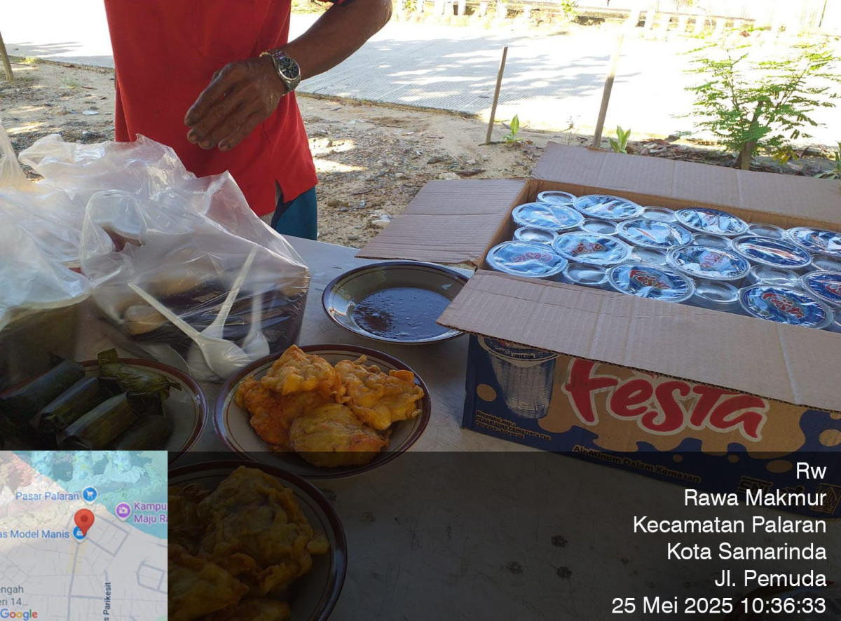 gotong Royong Bulan Mei