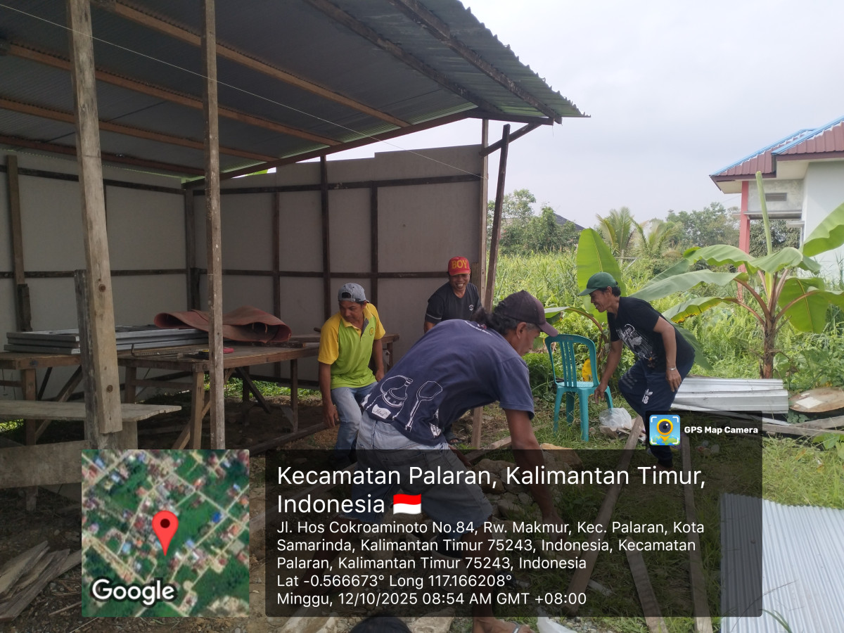 Pembuatan gudang lingkungan