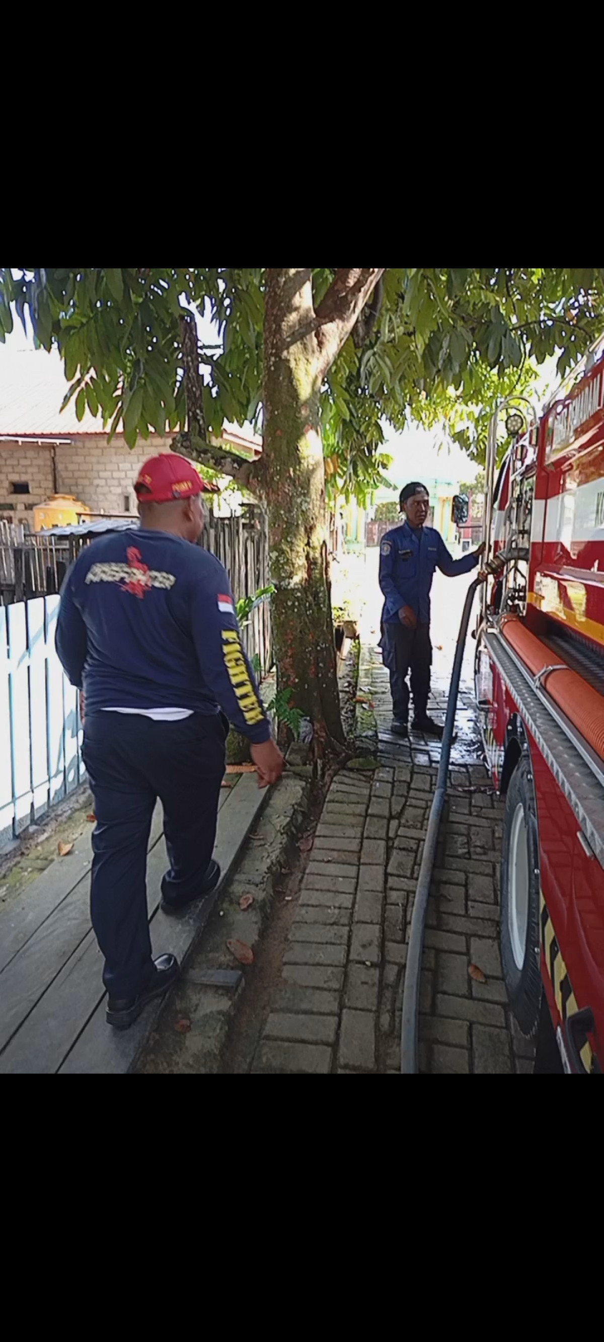 Mengisi air tandon di TPU