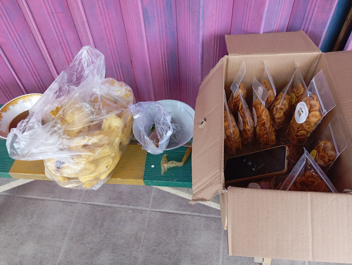 Pembersihan jalan dan parit