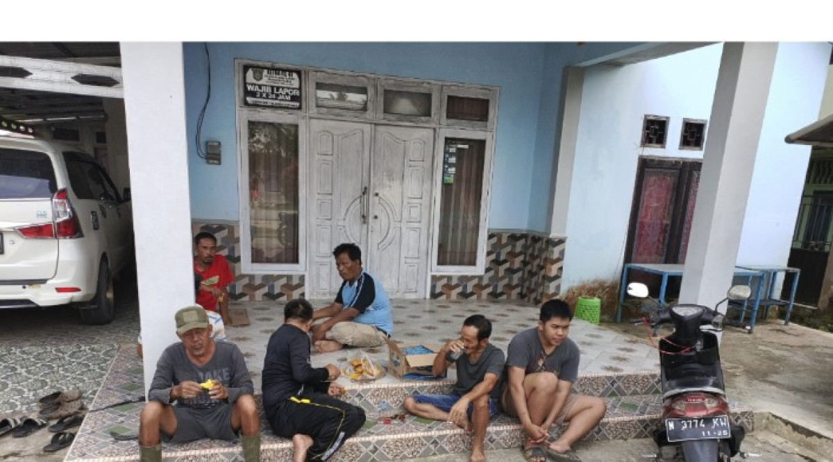 Perawatan pembersihan jalan Anjasmoro dan Parikesit