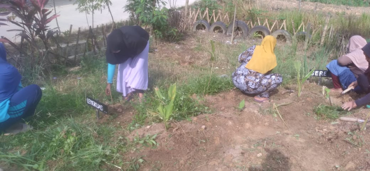 Gotong Royong di Lingkungan