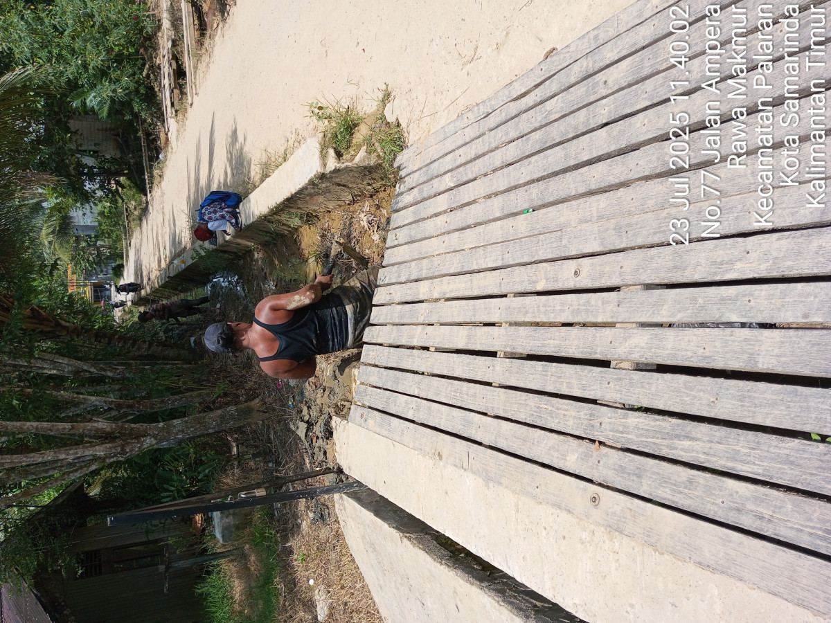 Gotong royong d jln transmigrasi