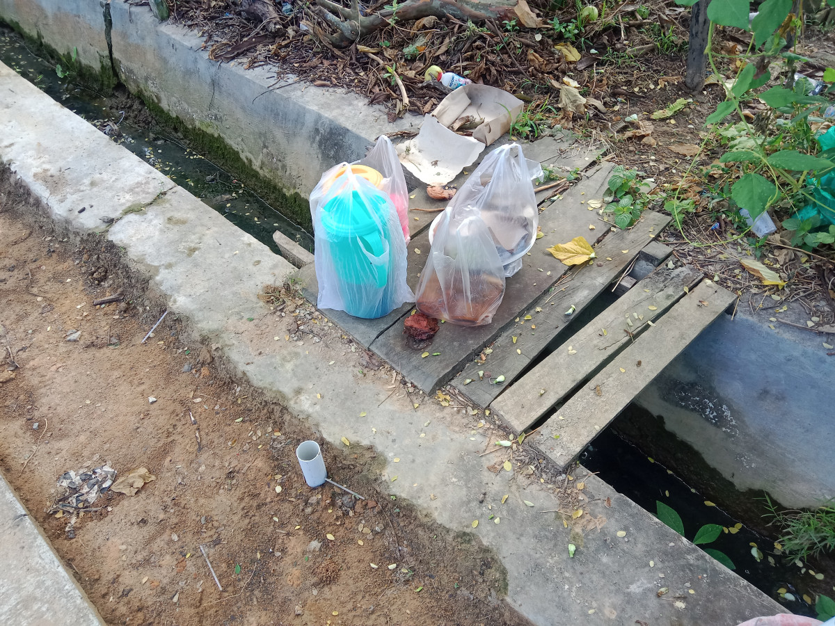 Pengecoran Bahu Jalan