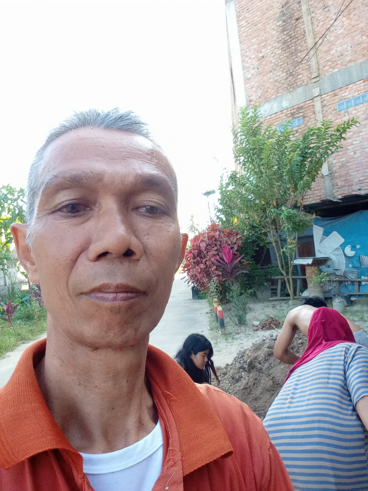 Pembersihan jalan trikora