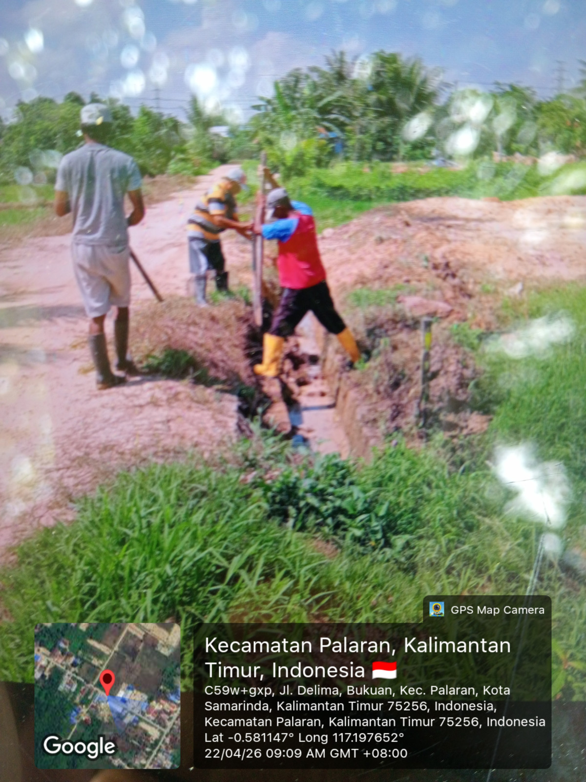 Pembersihan parit gang manggis baru