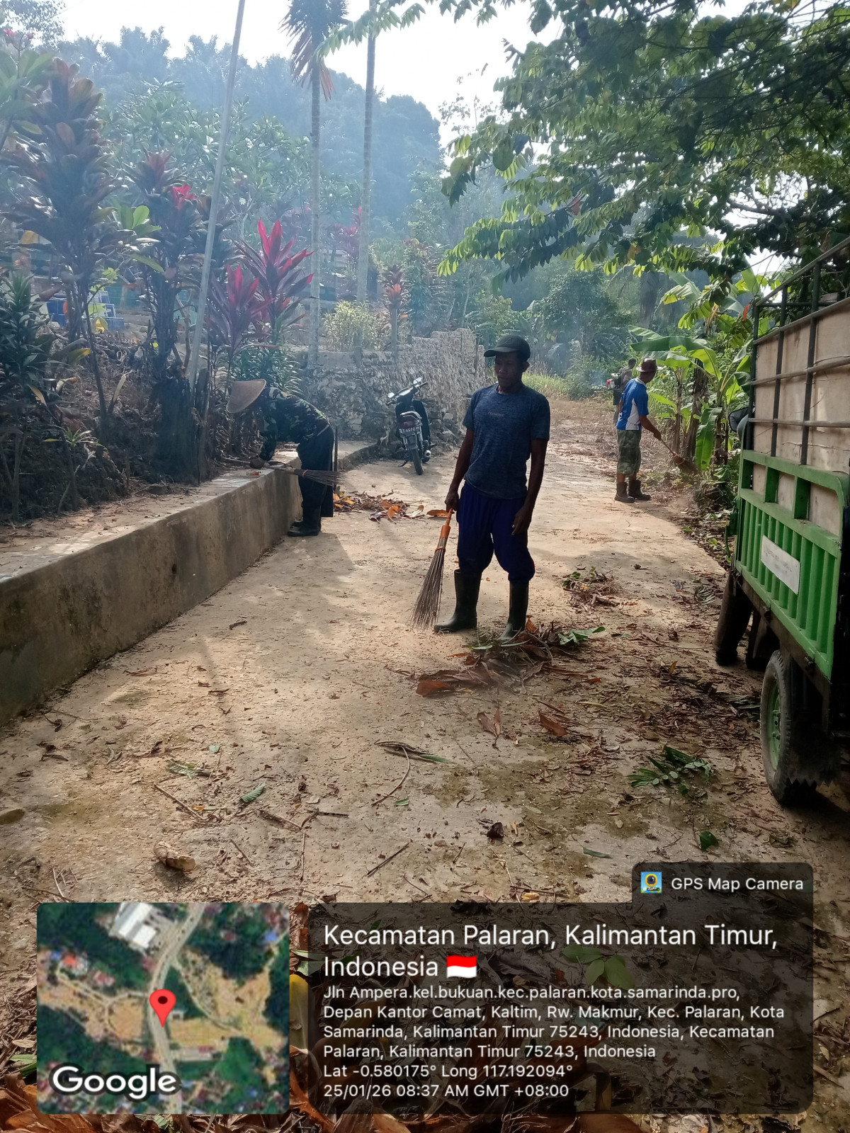 Pembersihan jln tpu sukamulya