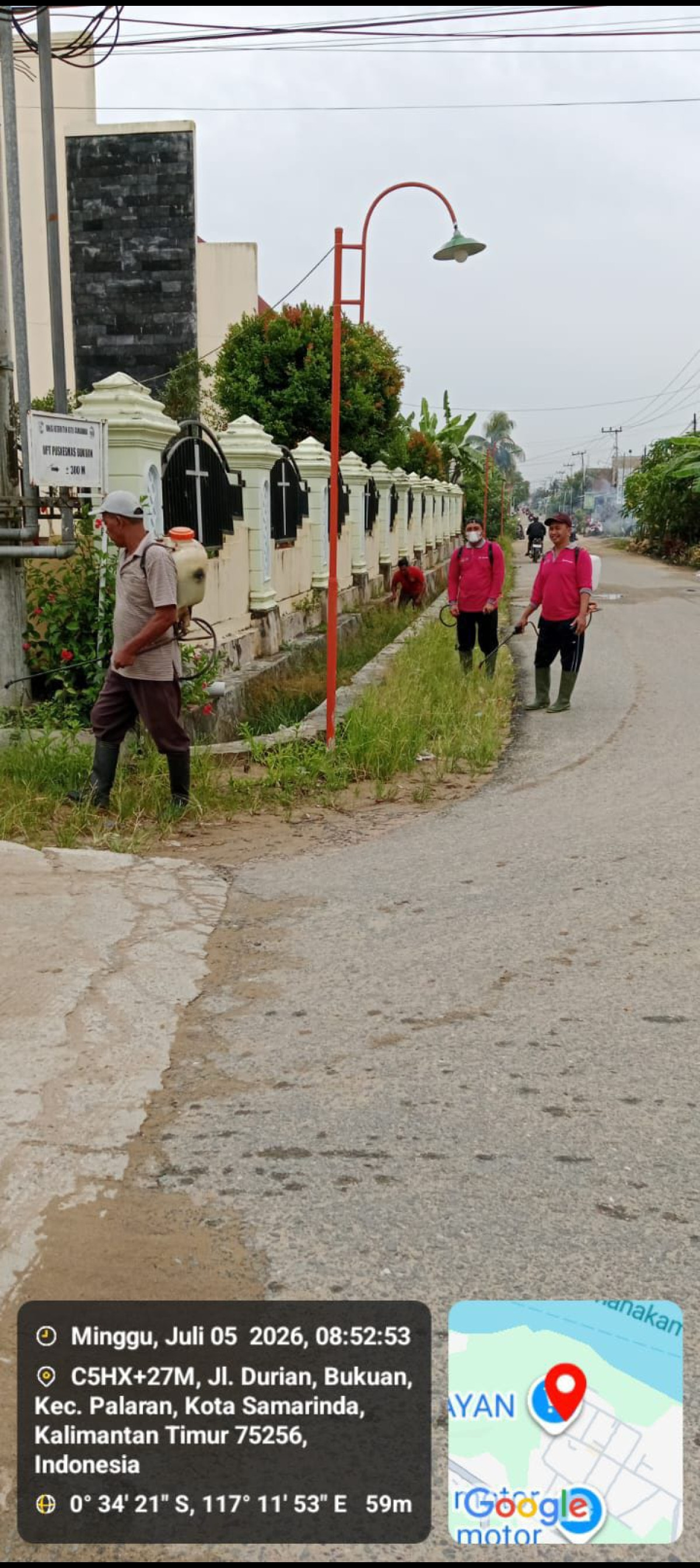 Gotong royong pembersihan lingkungan