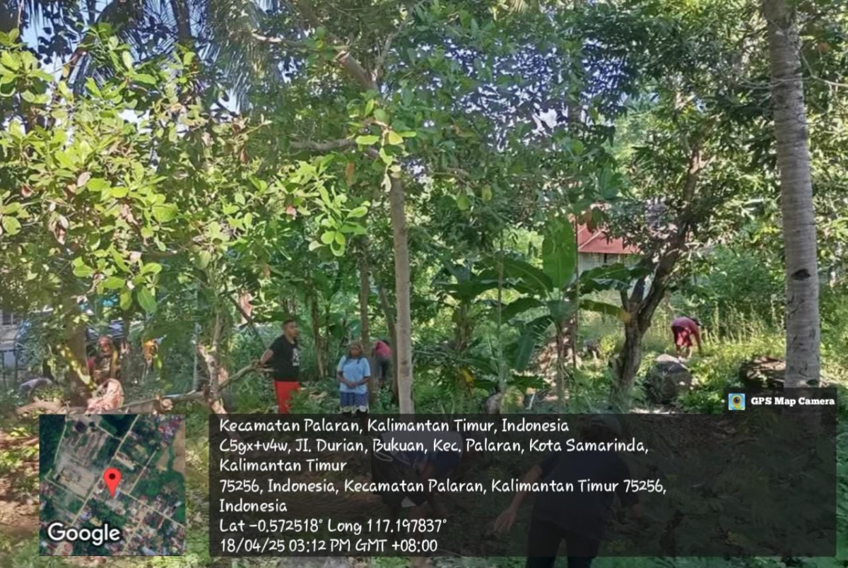 Gotong royong pembersihan lingkungan