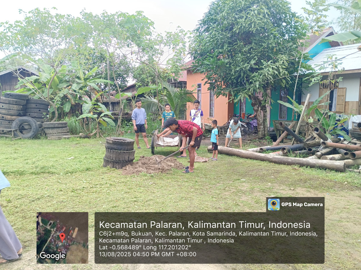 Gotong royong minggu pertama