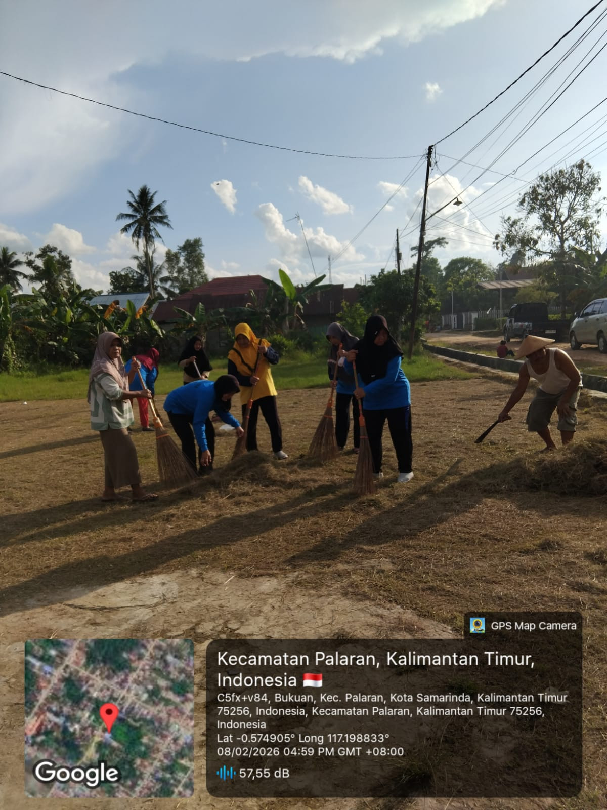 gotong royong bersih² lingkungan
