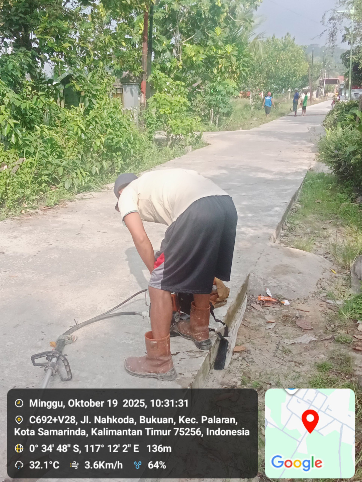 Pembersihan parit jln Nahkoda lapangan bola