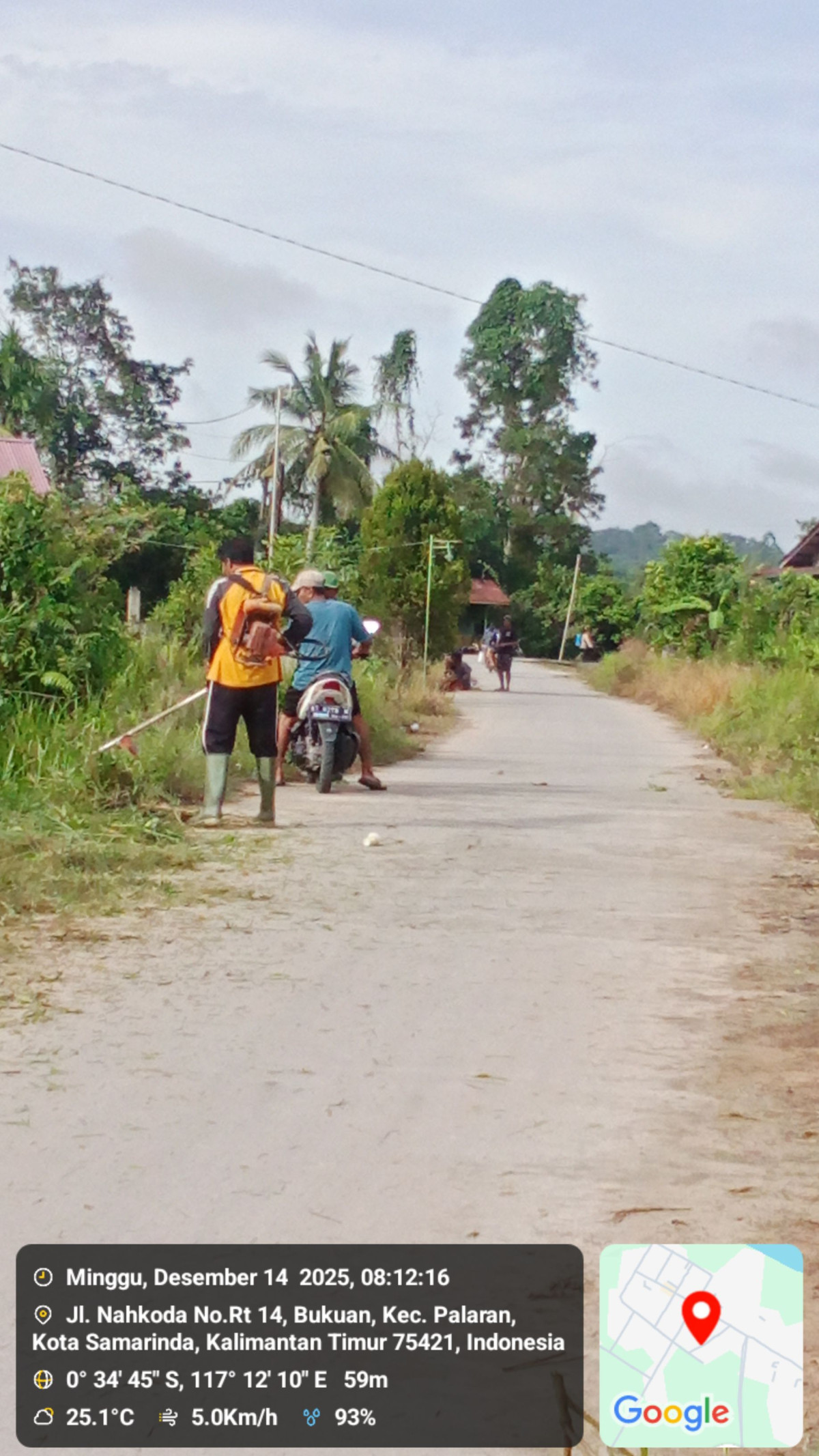 Pembersih lingkungan RT 14