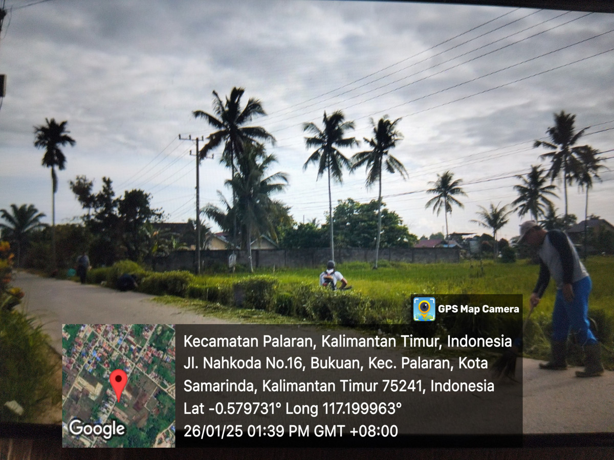 Pembersihan media jalan nahkoda Rt15