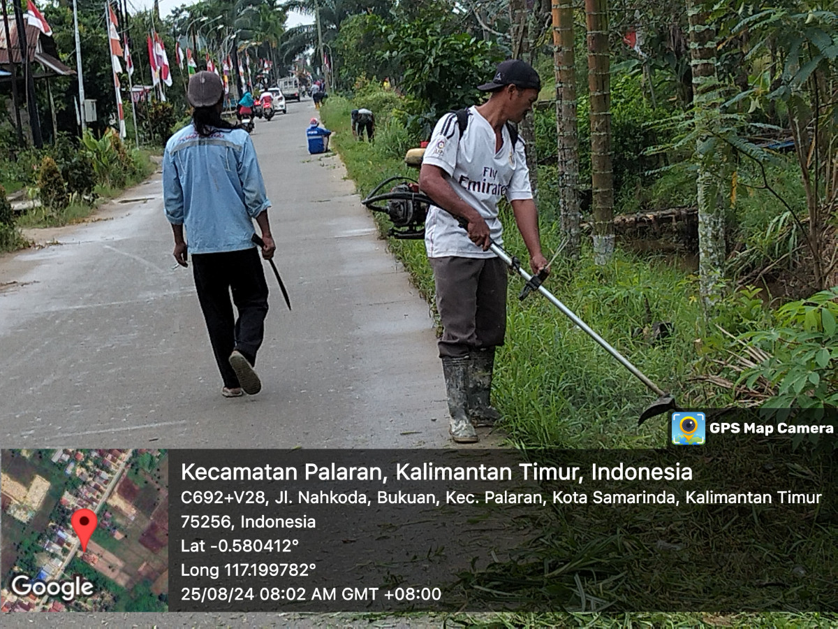 Pembersihan media jl nahkoda dan per baikan jembatan langgar ukhuwah dinul Islam