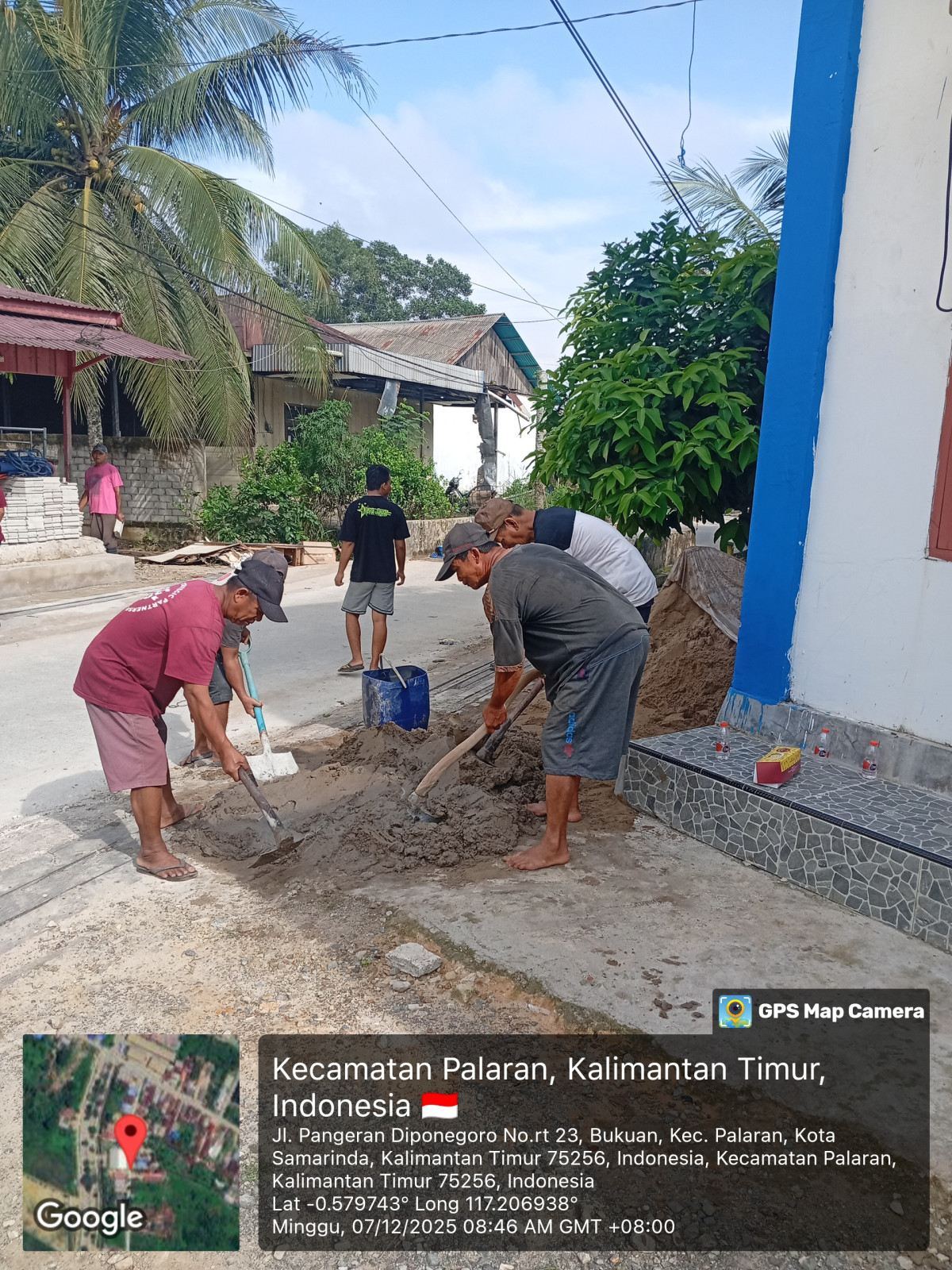Lanjutkan renovasi pos dan gudang inventaris