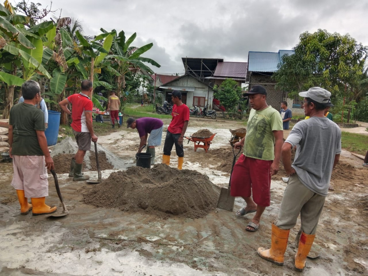 Pengecoran lapangan untuk senam