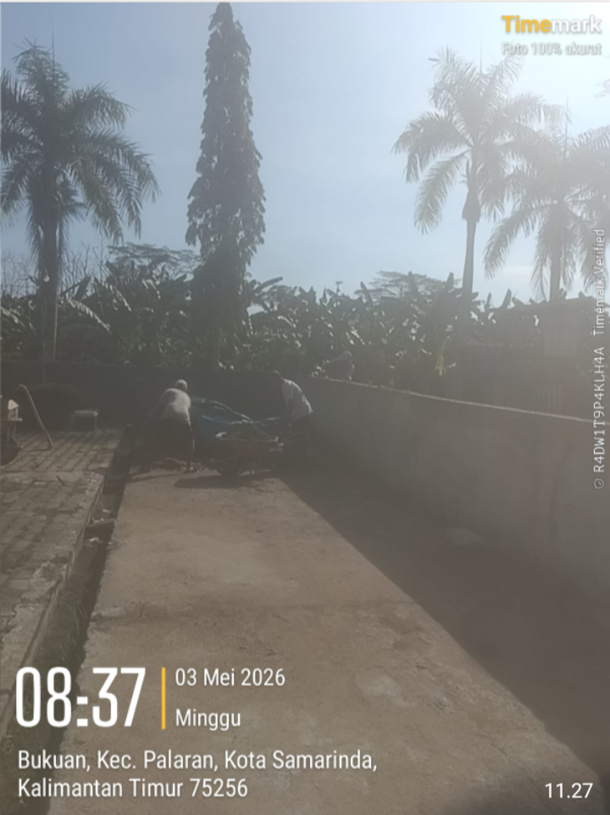Gotong royong di masjid