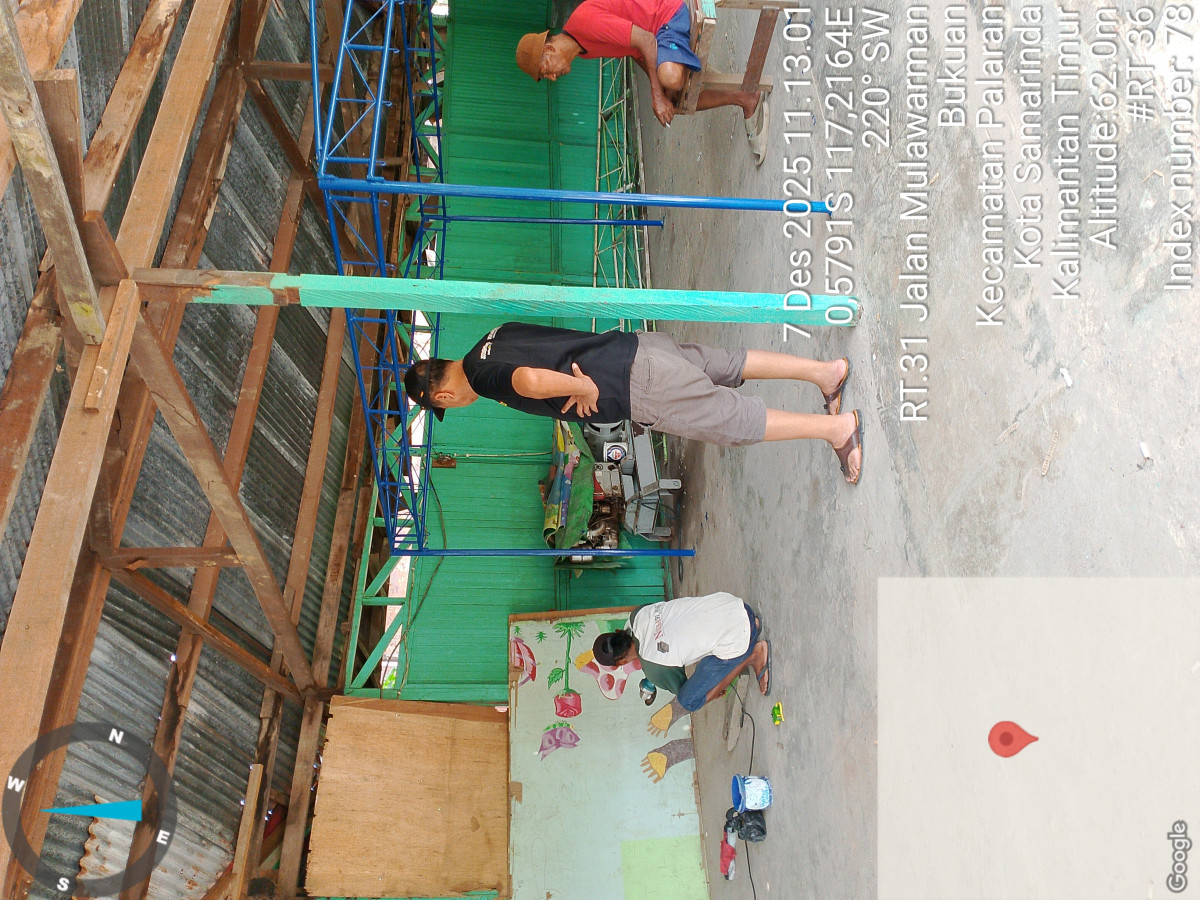 Gotong royong di Masjid Al Ihsan
