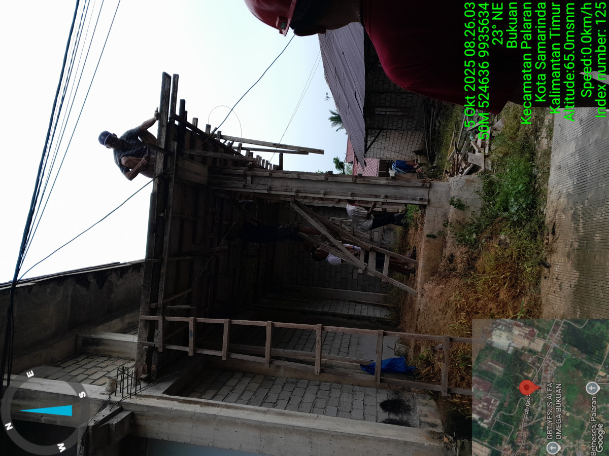 Gotong royong Pembersihan begesting di madjid