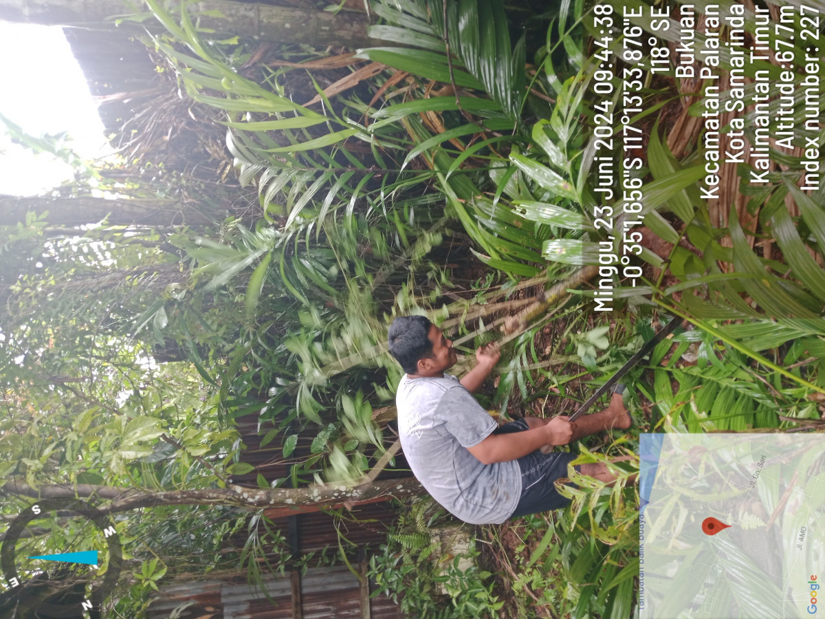 pembersihan parit jlan sulawesi rt 43