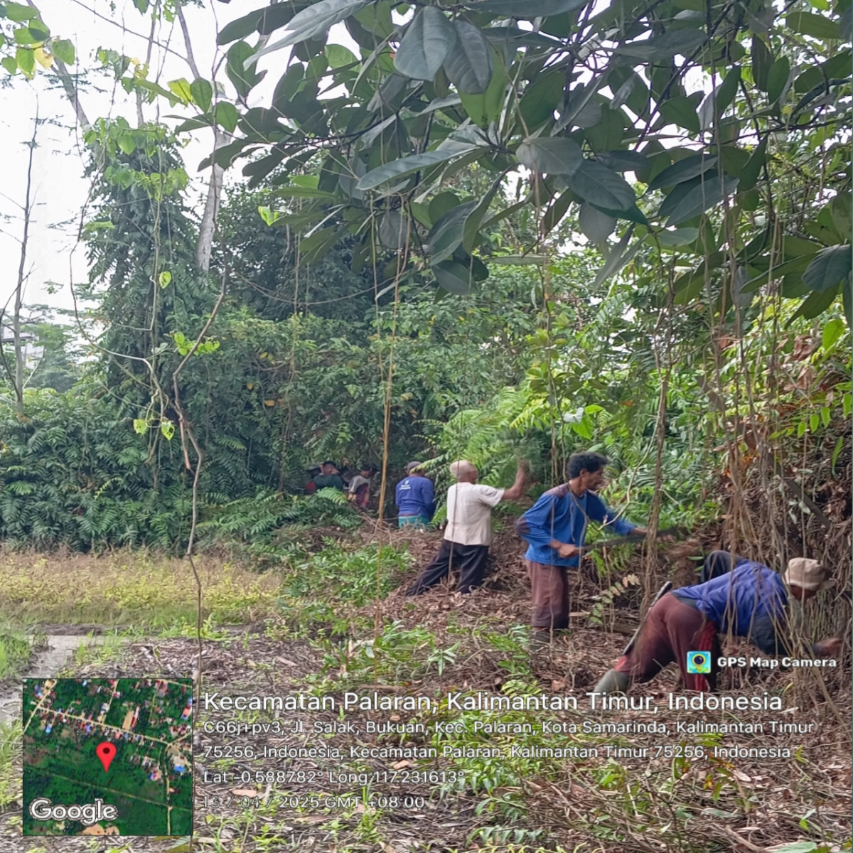 Kegiatan kerja bakti part 4 membersihkan parit yang kurang terawat, penyebab banjir perkebunan warga
