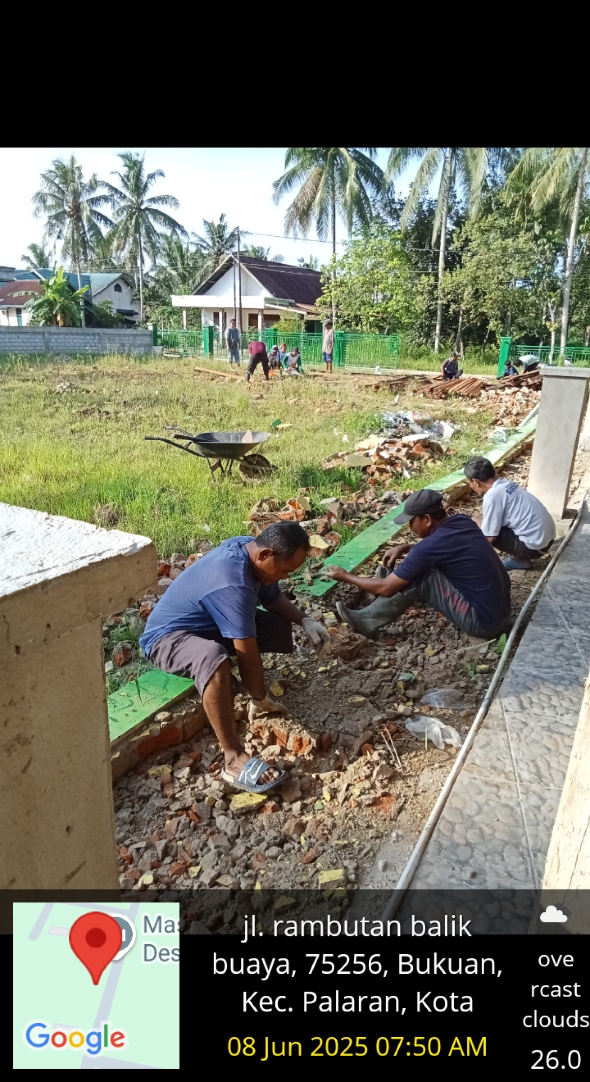 Gotong royong di mesjid Al'muhajirin RT 45