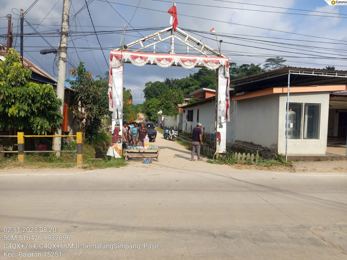 Gotong Royong di jln Semarang