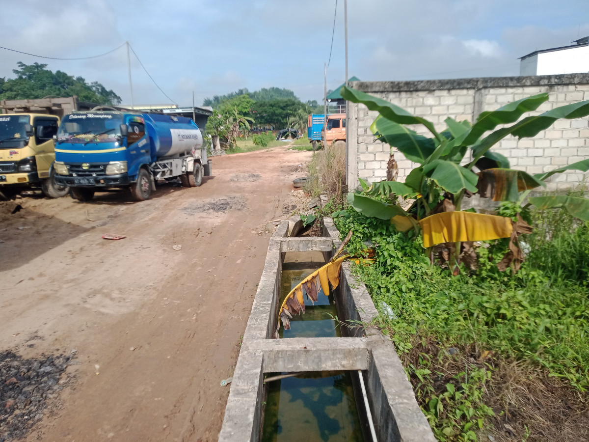 Kerja renfasi pos ronda