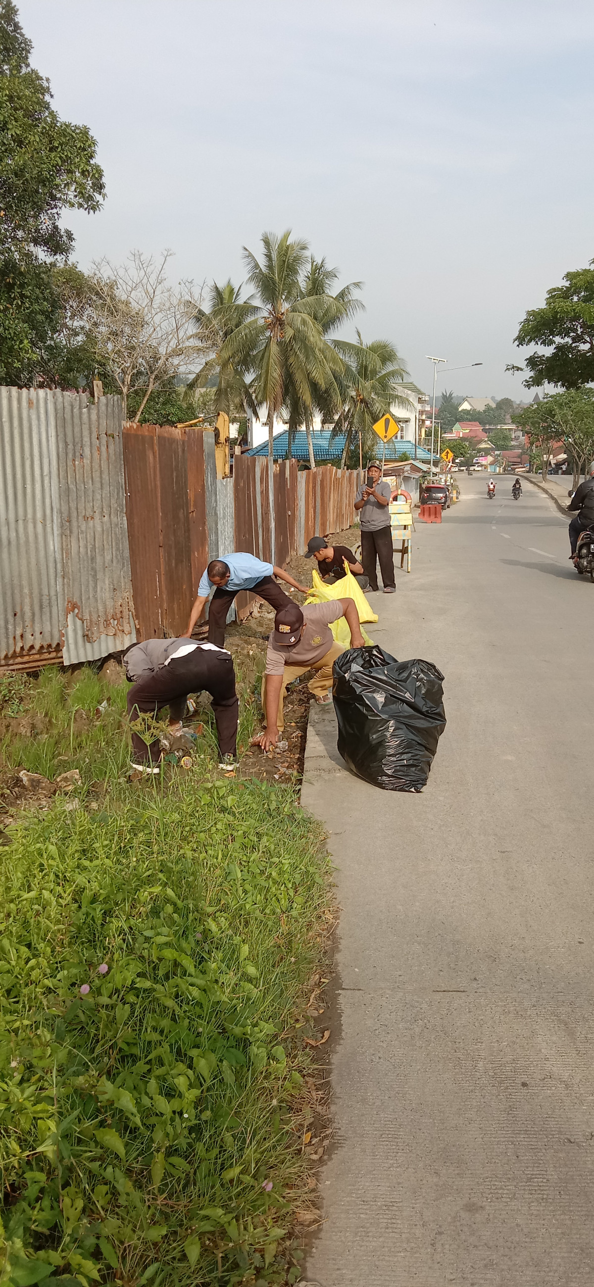 Gotong Roytong Rt 04