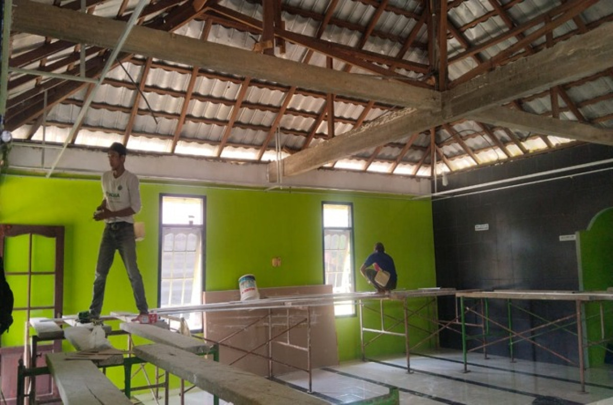 Rehab plapon mushola