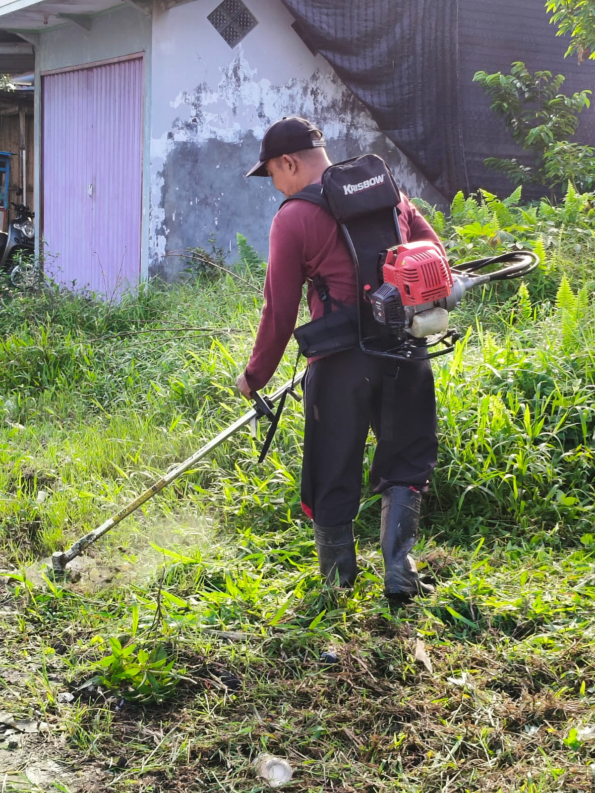 Gotong Royong di Jln La Madukelleng dan Sutera Kembang