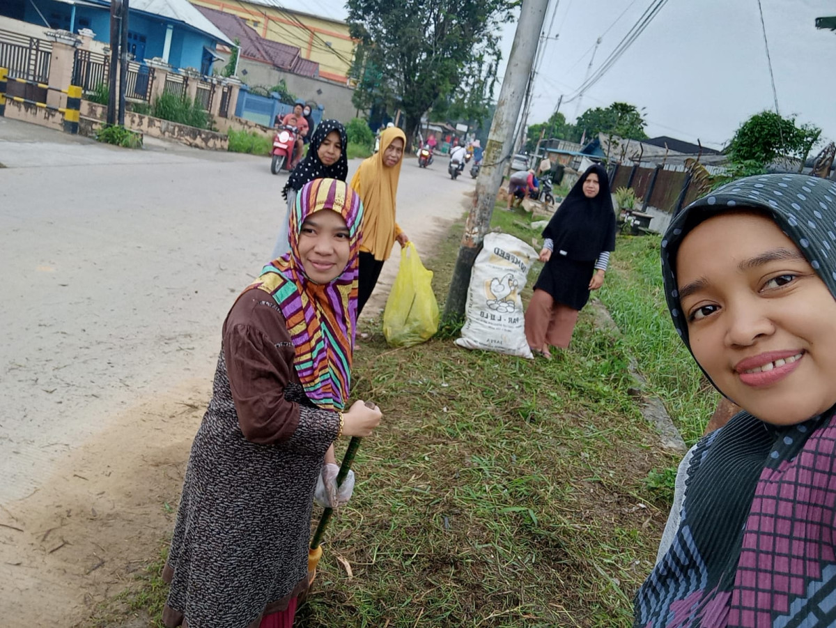 Gotong Royong di Jl. Mas Penghulu