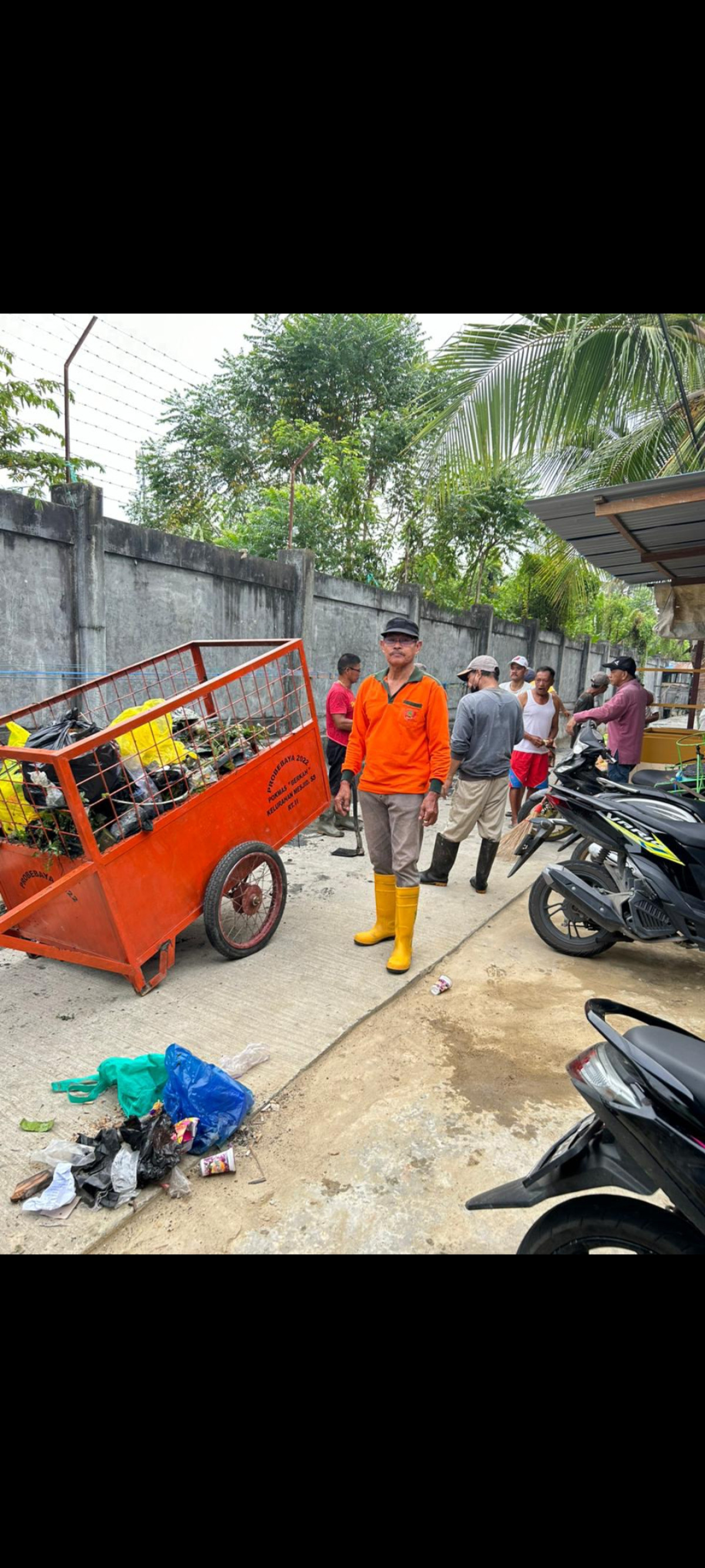 Gotong royong des 2