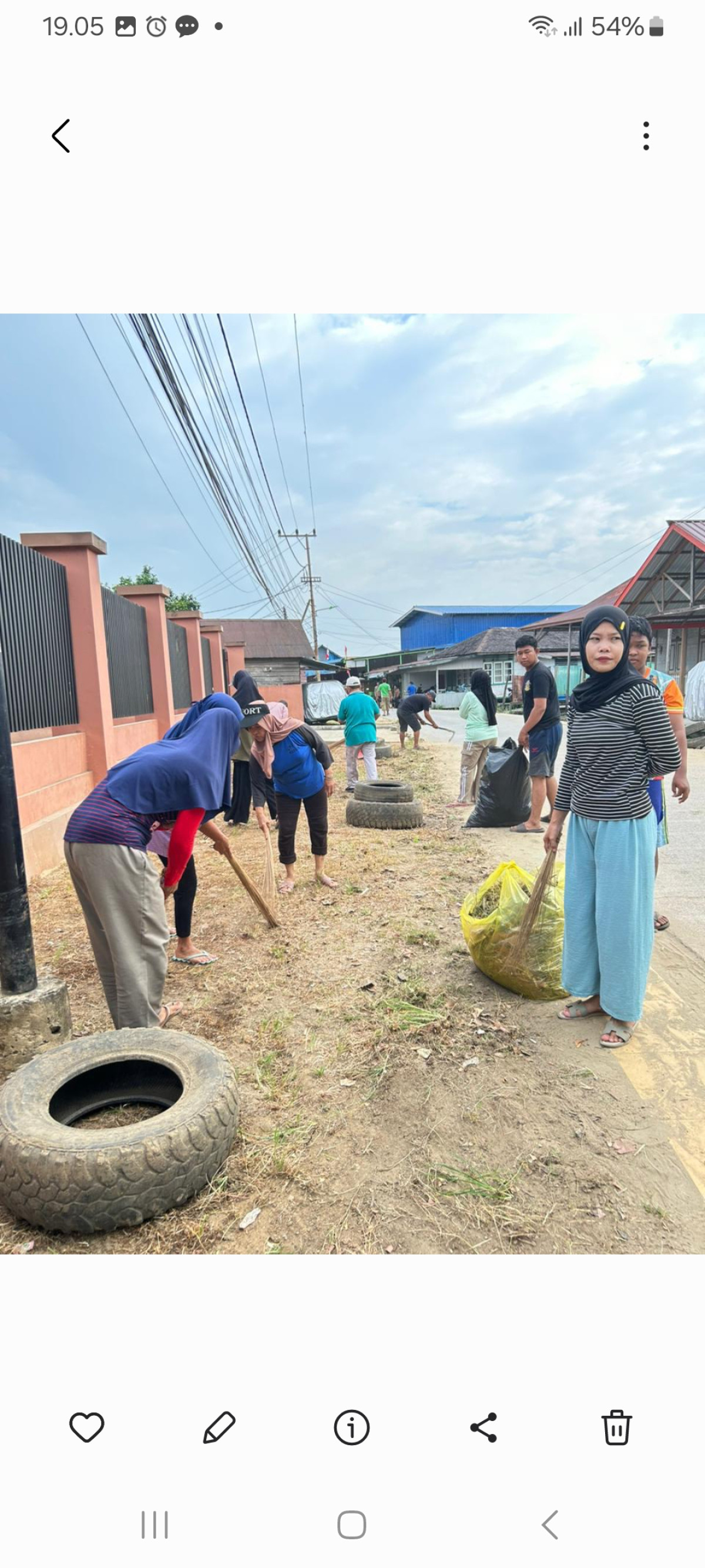Gotobg Royong Jl mangkupalas